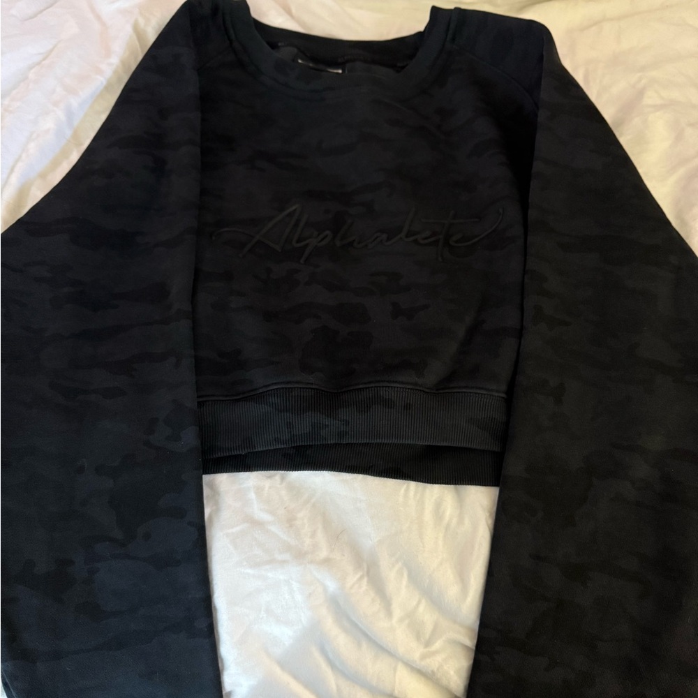 Black Camo Cropped Sweatshirt